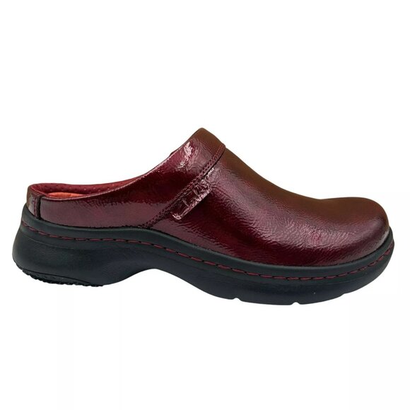 Clarks Women's ClarksPro Slip-on Clog Size 10 Burgundy Slip-resistant Flexible - Picture 2 of 12